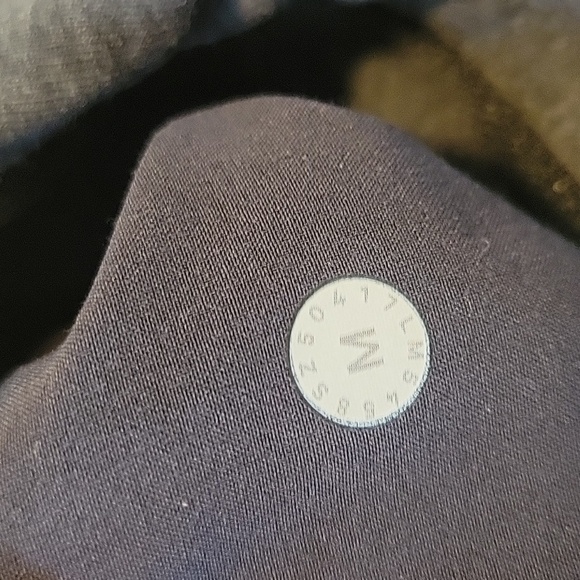 Lululemon Cross Cut jogger - Picture 3 of 5